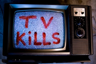 Rezultant socant al doctorilor americani: privitul indelungat la televizor creste riscul de deces! Ce-am putea face?