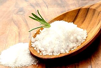 Conspiratia sarii: Este o minciuna ca o dieta saraca in sare ar preveni bolile de inima! Consumati sare naturala si nu va lasati manipulati!