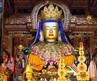 Statuie vorbitoare? Incredibila legenda a statuii de la manastirea tibetana Sera